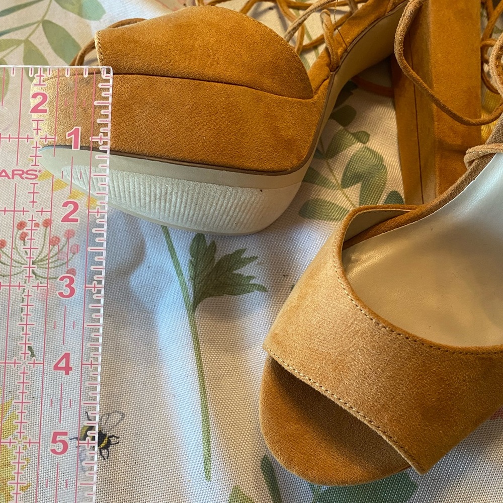 Nicole Miller high wrap around heels brand new - Picture 2 of 6